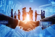Microsoft Dynamics 365 導入事例集：業種別に見る成功の秘訣